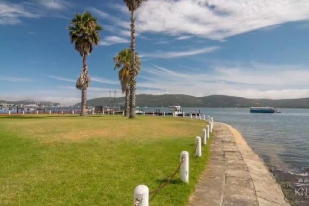 Waterfront Apartment Knysna Exterior photo
